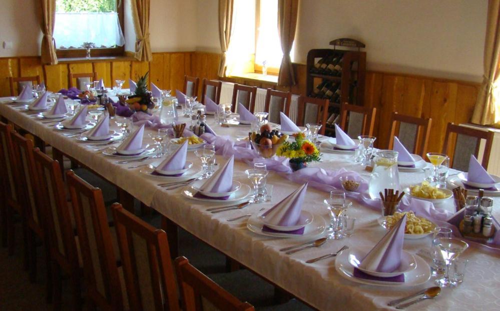 Penzion A Restaurace U Maryny Bocanovice Buitenkant foto